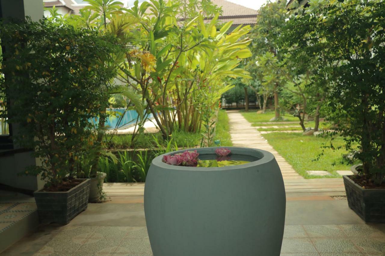 Angkor Catalina Boutique Villa Siem Reap Exterior photo